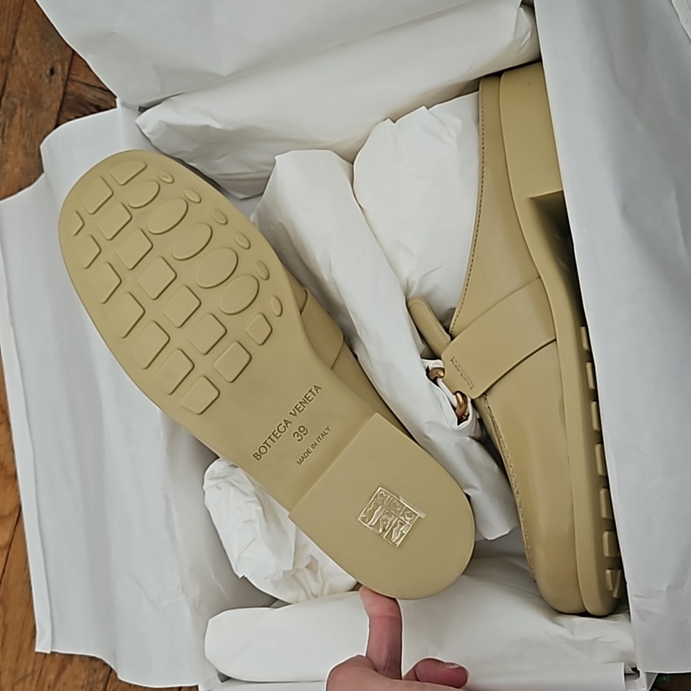 Bottega Veneta Patent Leather Mule Slides in Light Olive with Gold Hardware - Picture 3 of 3
